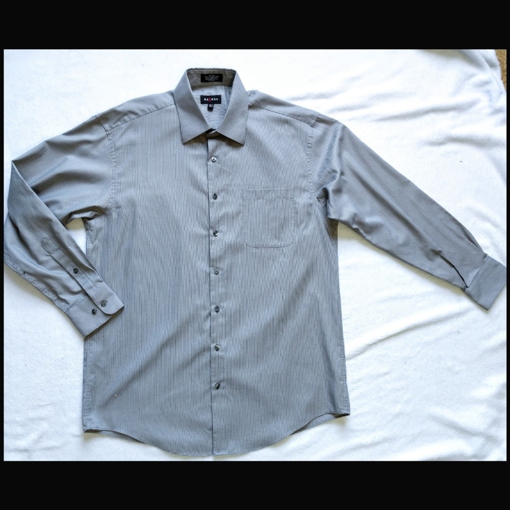 Pinstripe no iron collard Button up